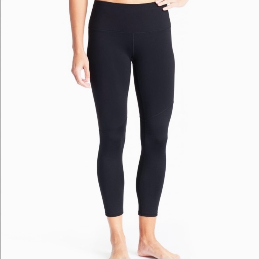 oiselle • 6 • Hawkeye Crops Black Cropped Leggings 24” Inseam